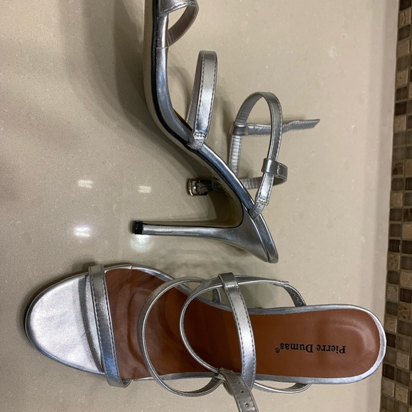 Silver strappy stilettos. Genuine leather - Picture 2 of 3